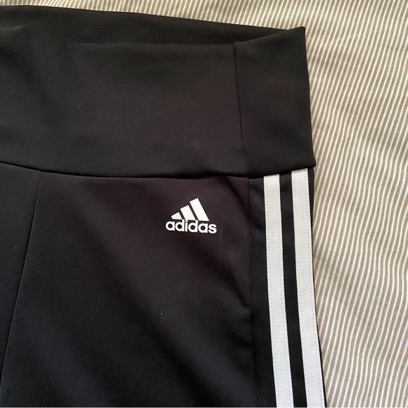 Adidas Aeroready Biking Shorts Women Size S 10” Inseam - Picture 4 of 8